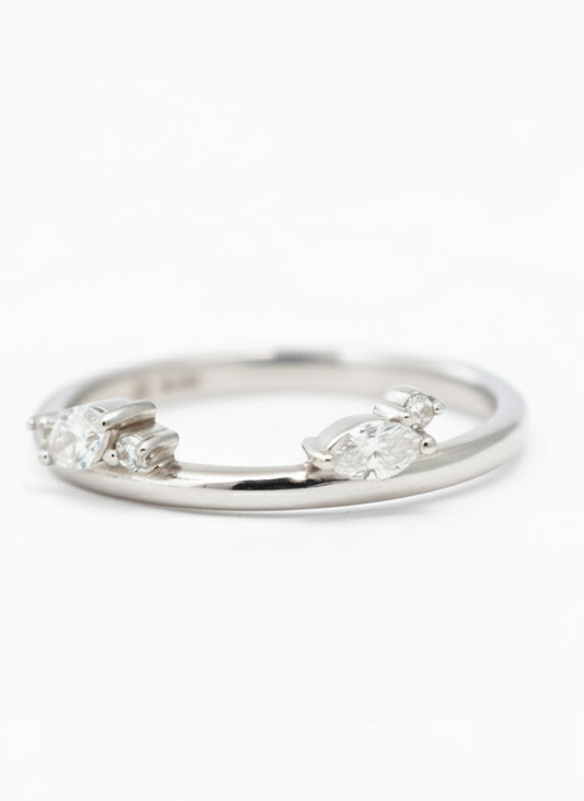 Vortexify Lab Grown Diamond Ring - Radiant & Stylish